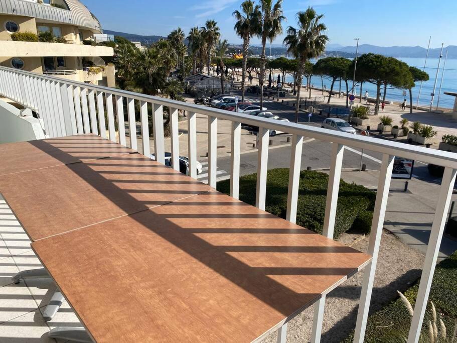 T3 Sur La Plage Vue Feerique Mer,Wifi, Parking Inclus , Clim La Ciotat Eksteriør billede