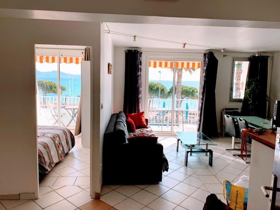 T3 Sur La Plage Vue Feerique Mer,Wifi, Parking Inclus , Clim La Ciotat Eksteriør billede