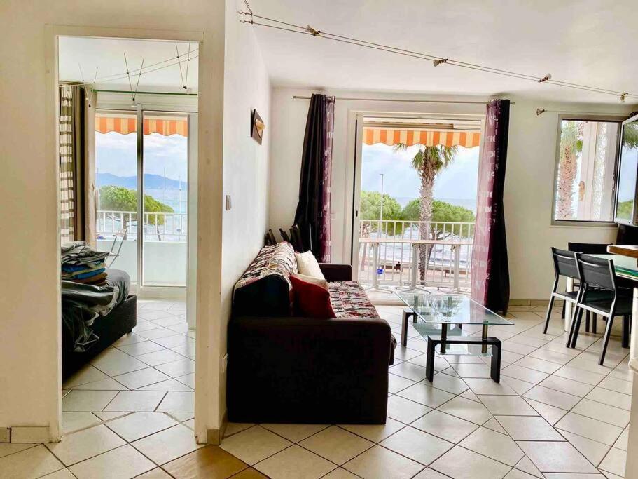 T3 Sur La Plage Vue Feerique Mer,Wifi, Parking Inclus , Clim La Ciotat Eksteriør billede