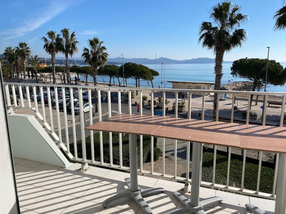 T3 Sur La Plage Vue Feerique Mer,Wifi, Parking Inclus , Clim La Ciotat Eksteriør billede